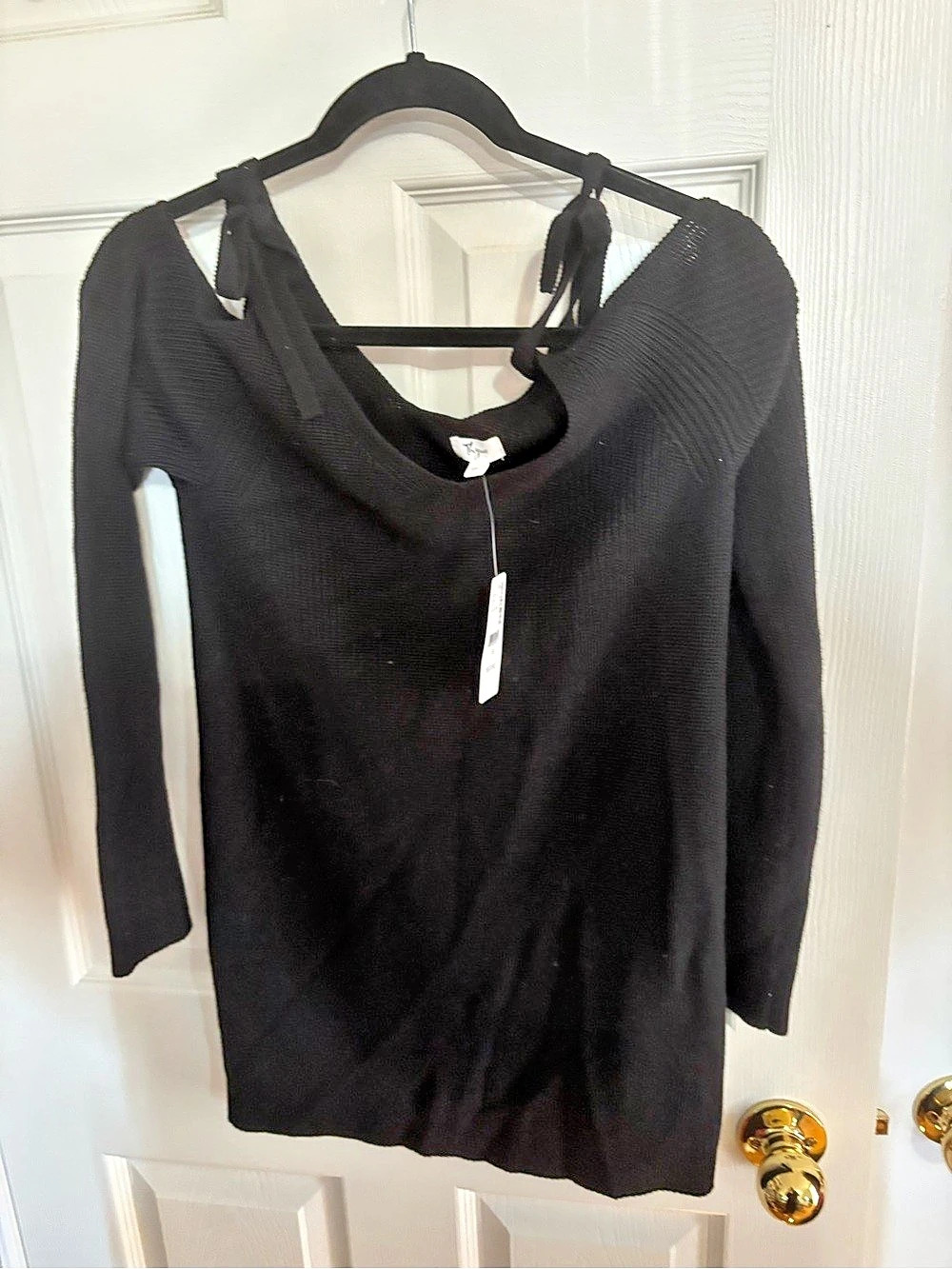 Thyme Maternity - Long Sleeve Top in Black Small NWT
